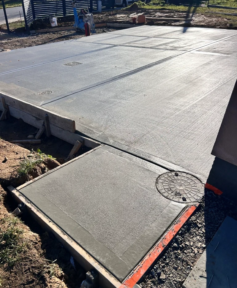 świeża nawierzchnia betonowa